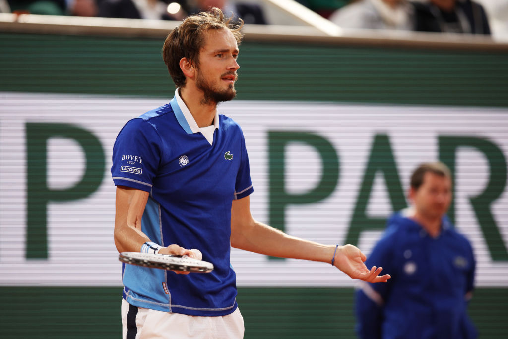 的多位年轻 的多位年轻