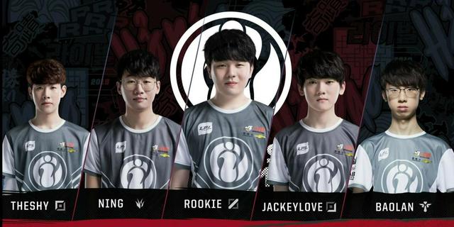 财务压力影 财务压力影