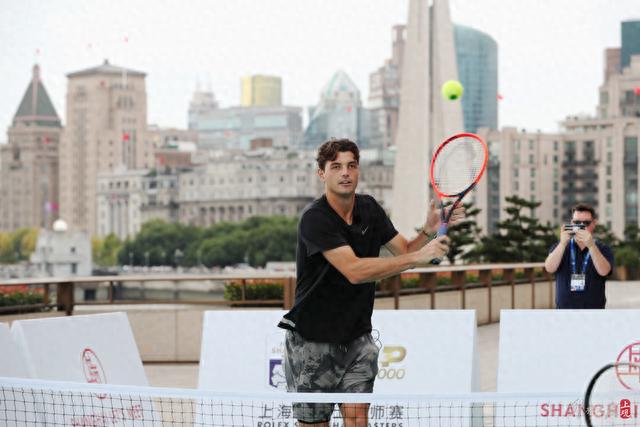 做出不理智 做出不理智